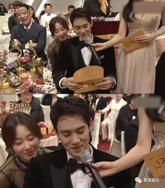 韩国颁奖晚会：全智贤获一袋大米，IU获一把按摩椅，笑CRY~