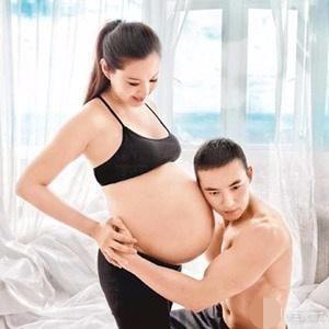 王婉霏自曝曾有8颗子宫肌瘤，艰难怀孕，刘畊宏两个字表达心情？