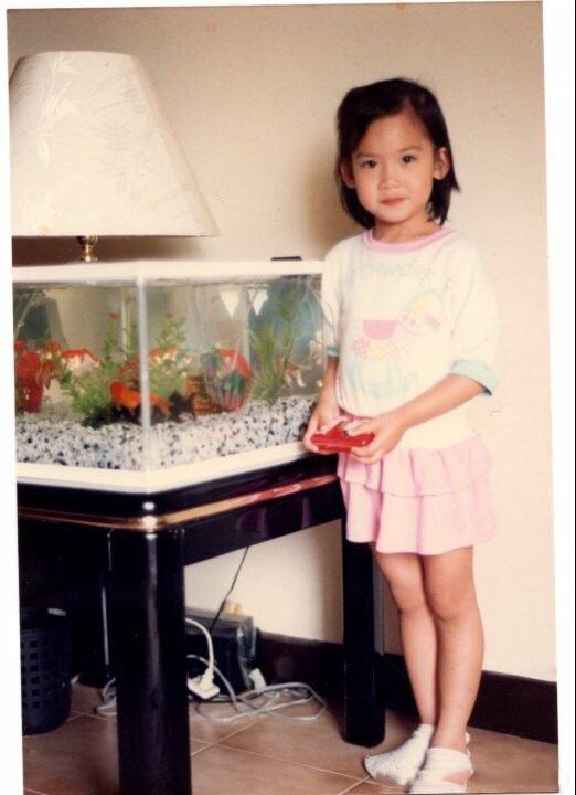 林志颖老婆晒自己小时候的照片，网友看照说：原来kimi是随妈咪呀