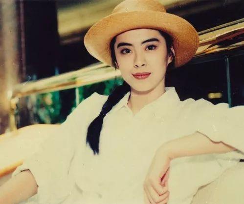 八九十年代香港电影中的女明星穿搭，如今看来依旧时髦到爆！