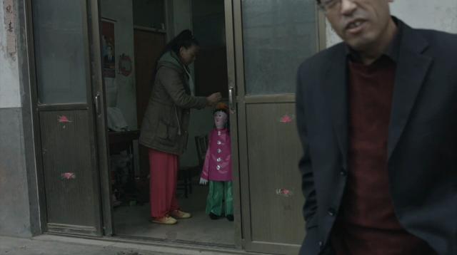 《中邪》导演请神婆 将香港一女子吓得狂奔晕倒