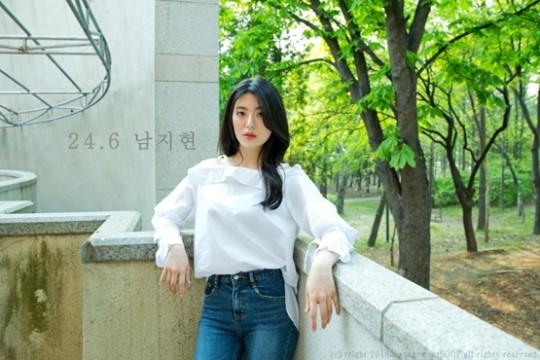 韩国女艺人南智贤最新写真曝光 容貌气质出众