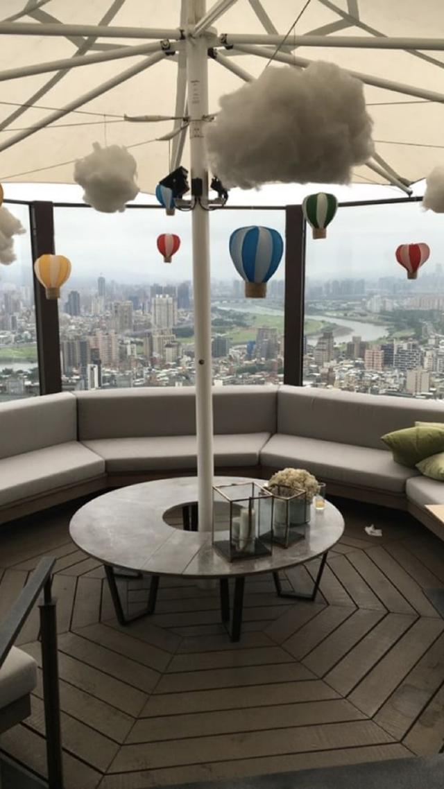 昆凌为女儿庆生办派对，家里的超豪华大阳台再次曝光！