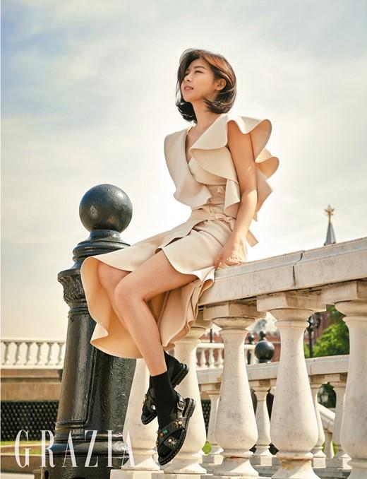 韩国女艺人 河智苑俄罗斯拍时装杂志写真