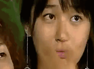 尹恩惠的脸上了热搜！曾经最敢素颜的她，脸也变得这么僵！