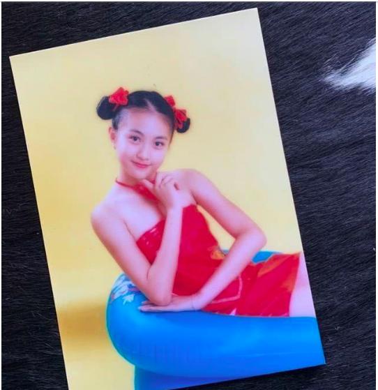 北京电影学院05级几位女星的童年照，除了杨幂袁姗姗，都认出了吗