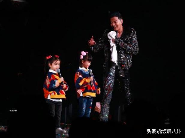 陈晓东演唱会小14岁老婆美艳抢镜，两女儿与爸爸同台表演超可爱