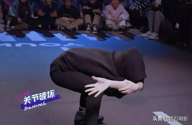 《街舞2》罗素混中国多年靠表情包出圈，Ben软骨舞惊艳该去特技组