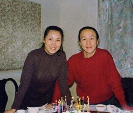 50岁王菲近照曝光，这些当年红极一时的女歌手你还记得几个？