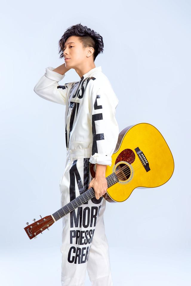 林依晨和陈柏霖出演他的MV，大热综艺有他的翻唱曲，他就是……