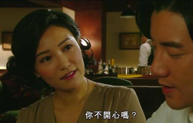 香港女演员新剧拍摄临场加扯开毛巾一幕 直言：突显我大方