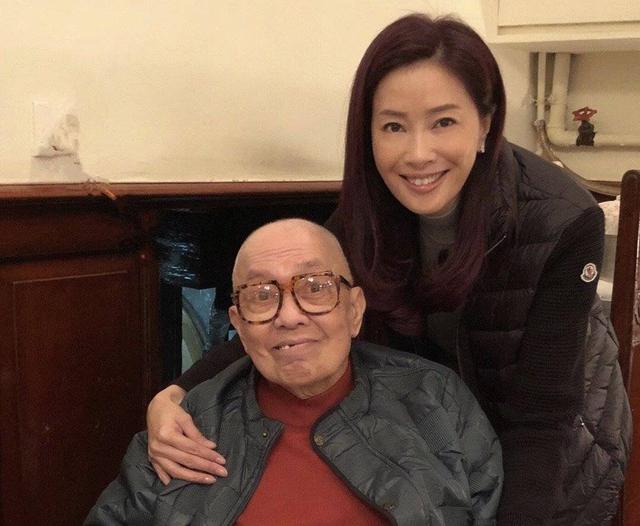 47岁香港名模离婚后单身多年 曾为给患重病父亲冲喜嫁TVB著名演员