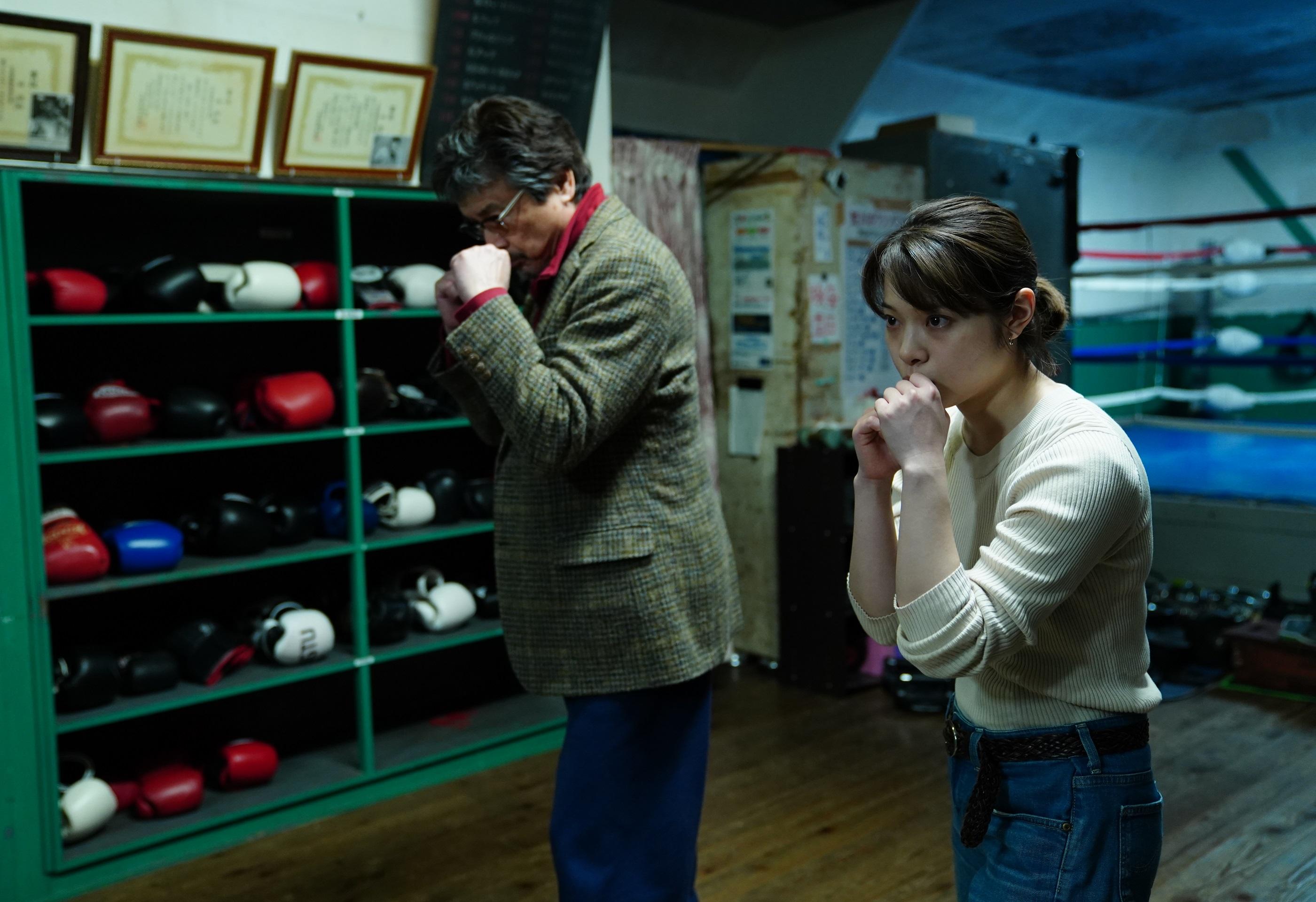 日本年度最佳电影《惠子，凝视》到底好在哪？