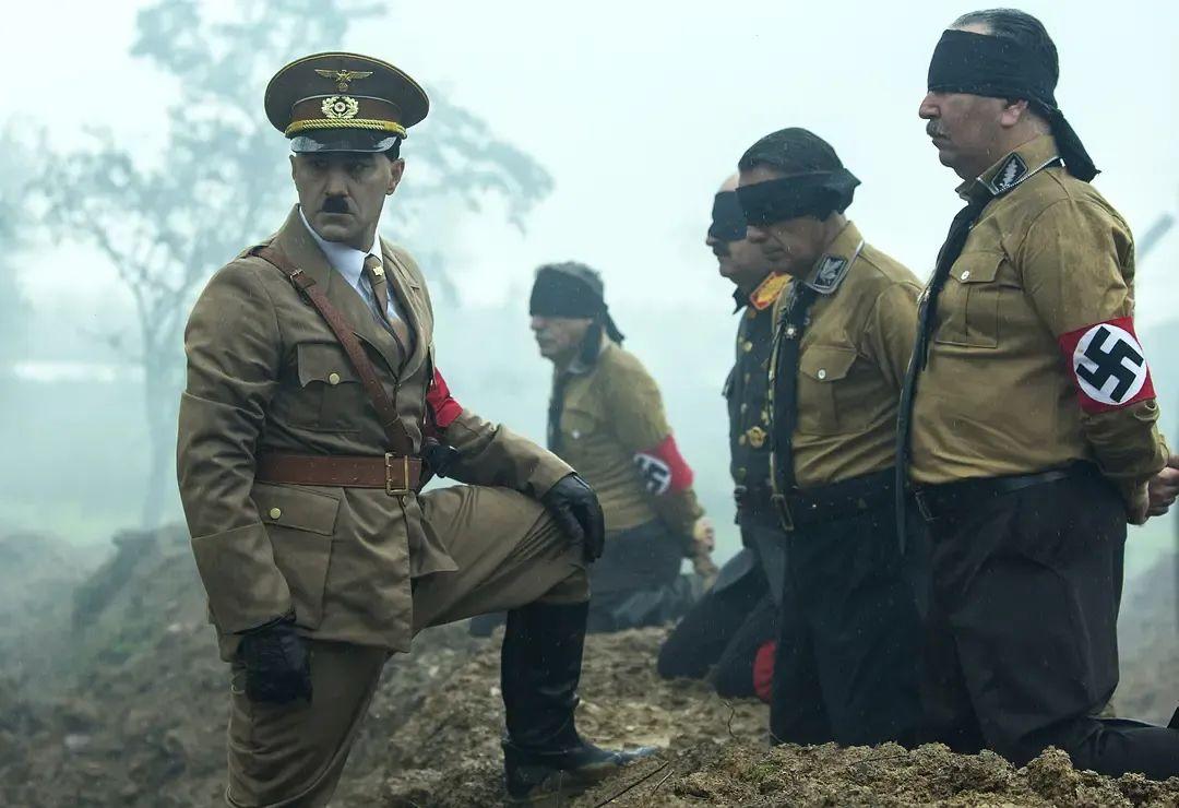 《第三次世界大战》：一个临时演员意外获得“希特勒”的机会
