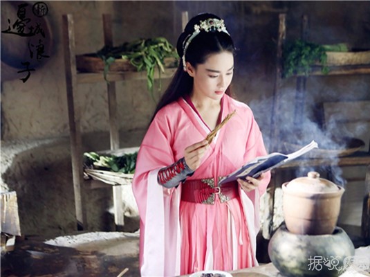 《新边城浪子》张馨予从傲娇大小姐到一无所有颠沛流离的女人 再到黑化