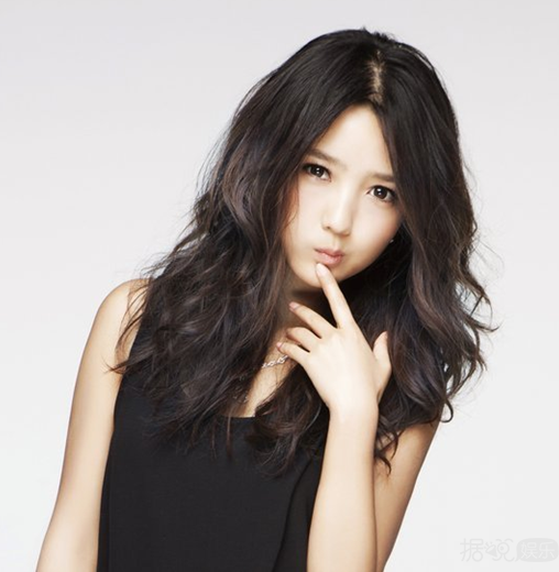 何洁北京个人演唱会海报曝光 妆容呼应主题“不服来犟”