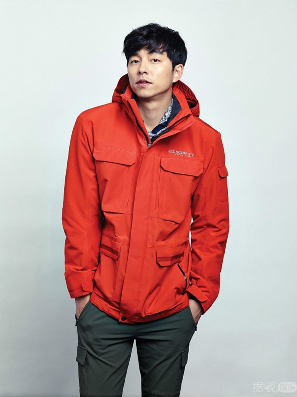 《釜山行》男主脱下血腥的衬衫 身材不是一般的有料！