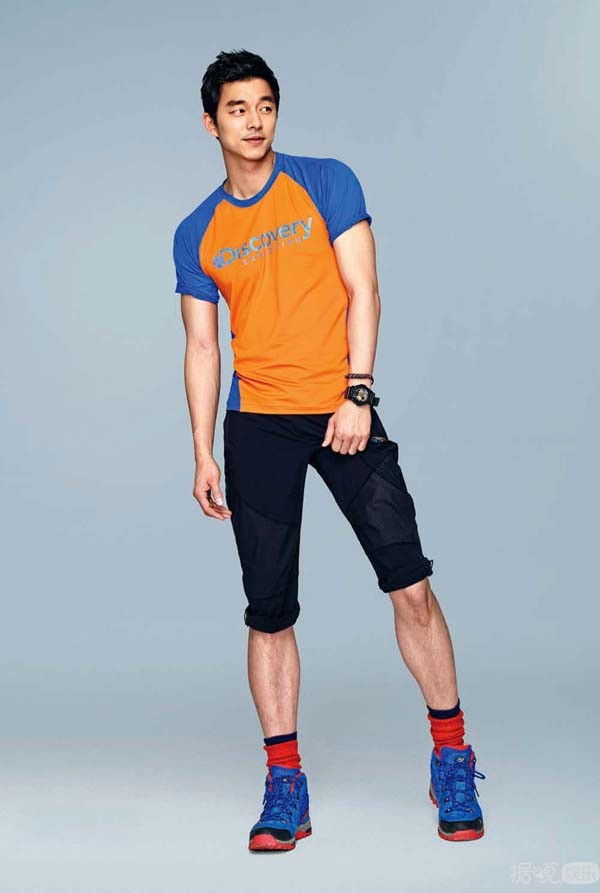 《釜山行》男主脱下血腥的衬衫 身材不是一般的有料！