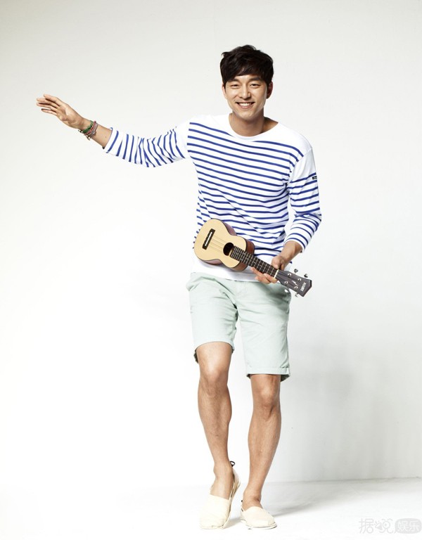 《釜山行》男主脱下血腥的衬衫 身材不是一般的有料！