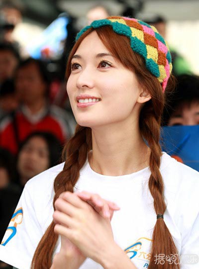 女星装嫩发型大起底 来啊互相伤害啊！