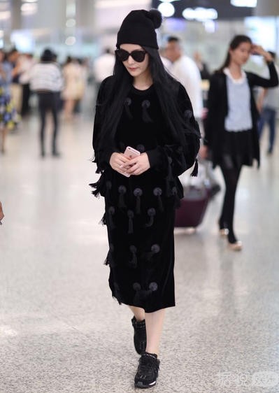 乔任梁追悼会今上午举行 陈乔恩井柏然薛之谦将出席悼念