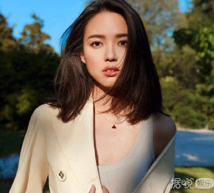讲真，张梓琳家的小公主长大后，腿长分分钟甩我们几条街...