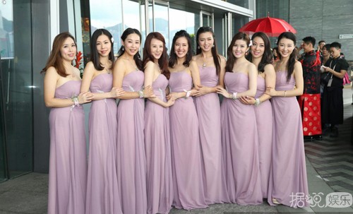 杨怡罗仲谦大婚 一众TVB明星出席 现场堪比TVB盛典 杨怡罗仲谦大婚 一众TVB明星出席 现场堪比TVB盛典