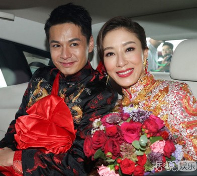 杨怡罗仲谦大婚 一众TVB明星出席 现场堪比TVB盛典 杨怡罗仲谦大婚 一众TVB明星出席 现场堪比TVB盛典