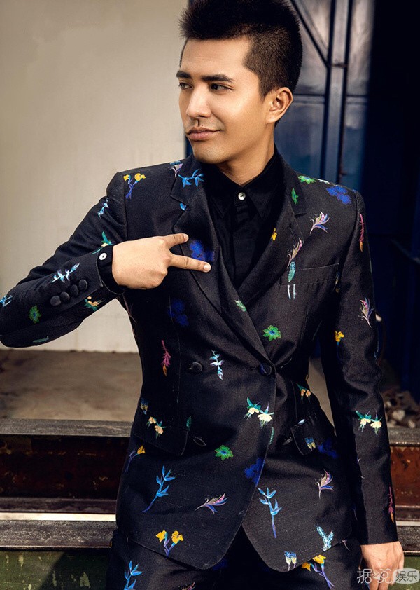 有毒！潘玮柏参加综艺《来吧，说做就做》笑成了表情包！