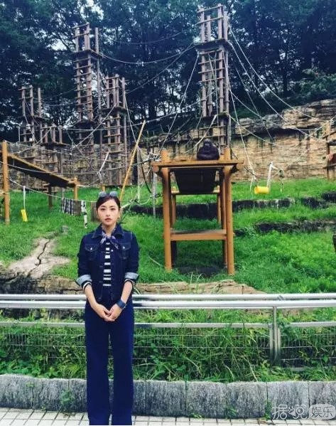 《质朴也很棒!校对女孩·河野悦子》一集就换8套衣服 一点都不质朴 《质朴也很棒!校对女孩·河野悦子》一集就换8套衣服 一点都不质朴