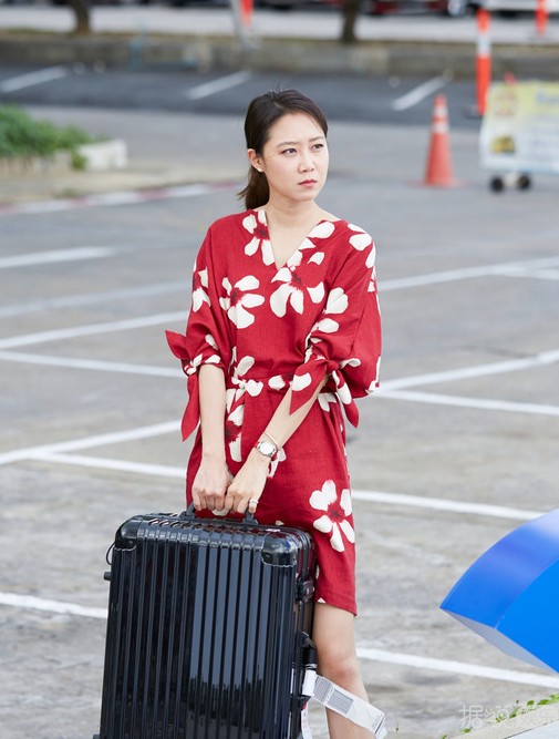 《嫉妒的化身》孝真欧尼直每个造型都时髦度爆表啊！