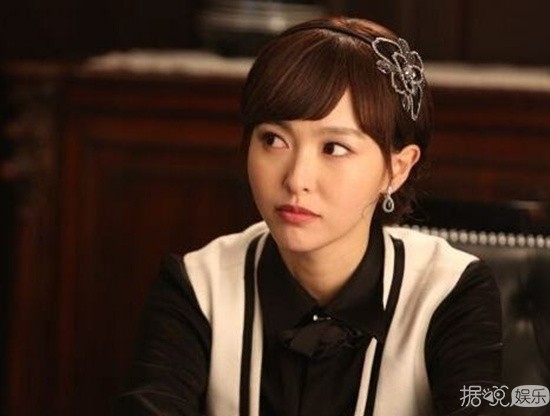 金鹰女神花落唐嫣 曾是杨幂洗脚婢 苦熬多年终逆袭！