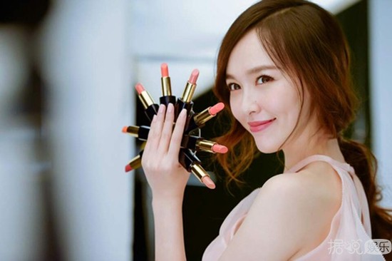 金鹰女神花落唐嫣 曾是杨幂洗脚婢 苦熬多年终逆袭！