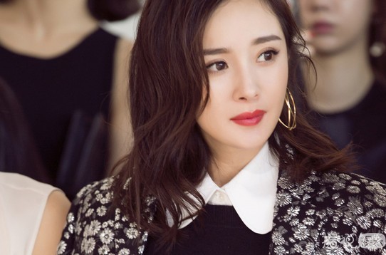 金鹰女神花落唐嫣 曾是杨幂洗脚婢 苦熬多年终逆袭！
