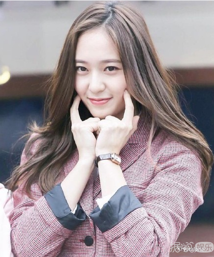 金叹跟宝娜重聚！郑秀晶《继承者们》三年后再次搭档李敏镐新戏