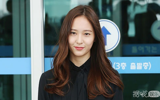 金叹跟宝娜重聚！郑秀晶《继承者们》三年后再次搭档李敏镐新戏