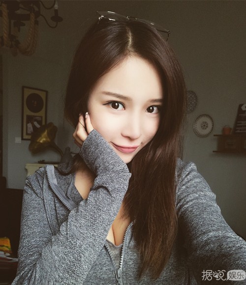 疑似乔任梁生前女友曝光 晒合照聊天记录秒删为了蹭热度吗？