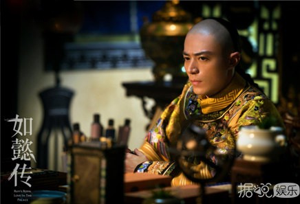 Man爆！霍建华新街拍曝光 原来光头穿西装也可以这么帅！