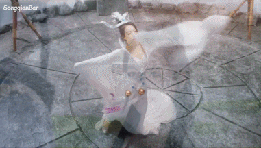 宋茜代言《遮天3D》手游 这角色造型很仙啊~