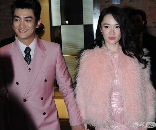 霍思燕疑怀二胎 与杜江合体秀恩爱