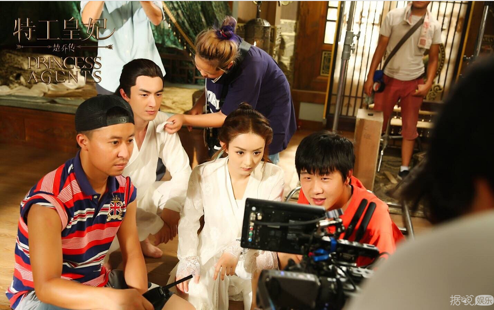 《楚乔传》曝光杀青特辑，林更新戳赵丽颖脸蛋 颖宝萌萌哒~