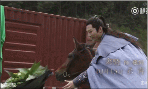 《楚乔传》曝光杀青特辑，林更新戳赵丽颖脸蛋 颖宝萌萌哒~