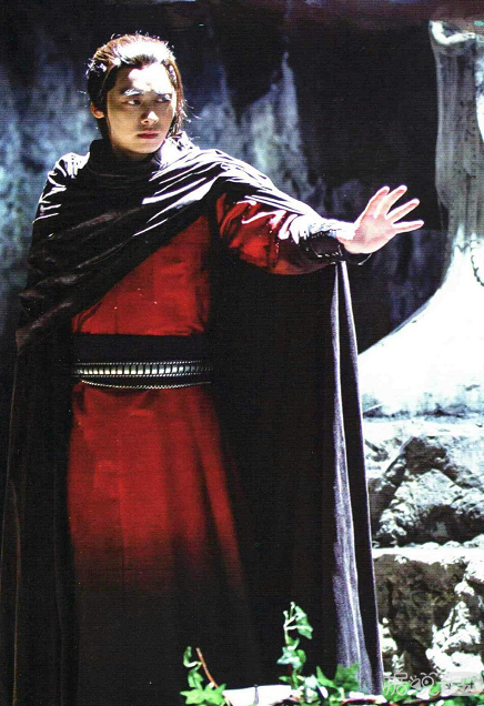 《青云志》碧瑶舍命救小凡以身抵挡诛仙剑 “凡瑶”恋将如何？