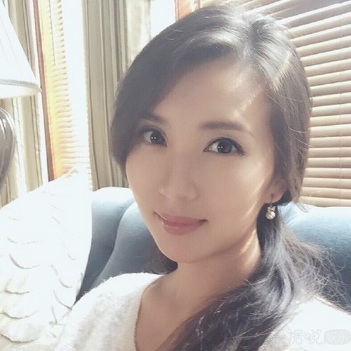 陈好自拍显优雅 万人迷成为人生赢家