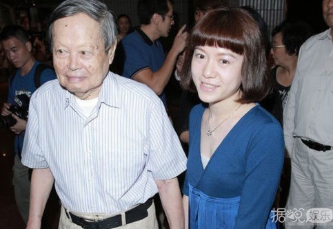 “爷孙恋”下周二将登记结婚 娱乐圈有名的爷孙恋还有他们……