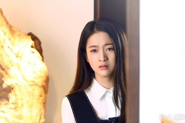 《青春最好时》曝光张雪迎曾舜晞海报 这是买了《学校2015》的版权吗？