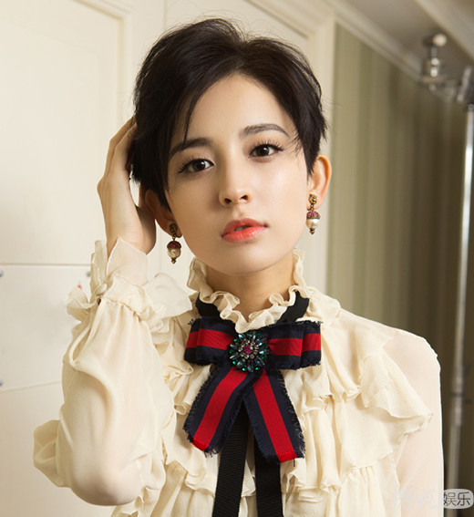 古力娜扎15岁选秀照曝光 实力打脸那些整容说