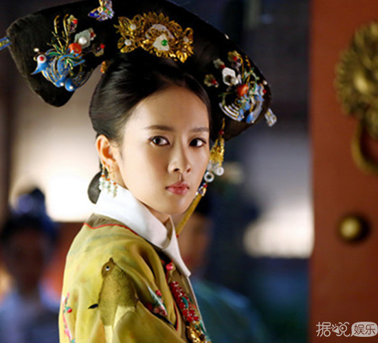 童瑶素颜被拍 皮肤好心情棒