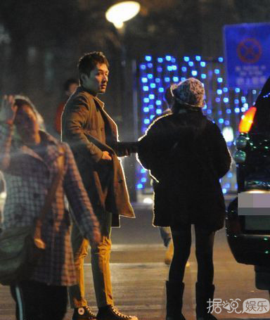 胡歌微博爆了！双11发长文悼念身亡助理张冕 当年的车祸细思极恐……