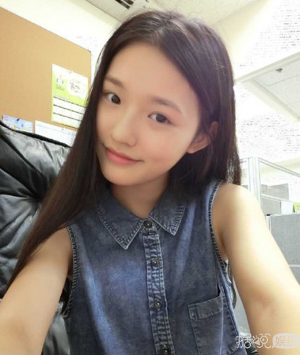 林允素颜元气满满 最小的星女郎潜力无限